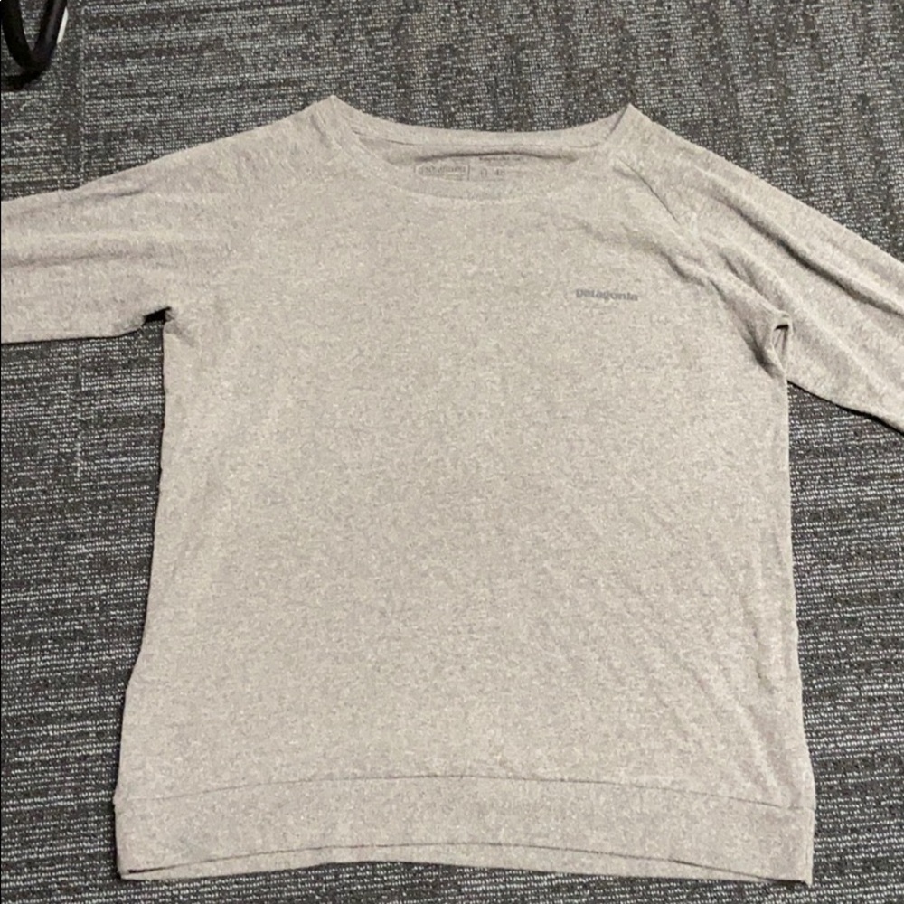 Women’s Patagonia Long Sleeve Pastel P-6 Logo Tee